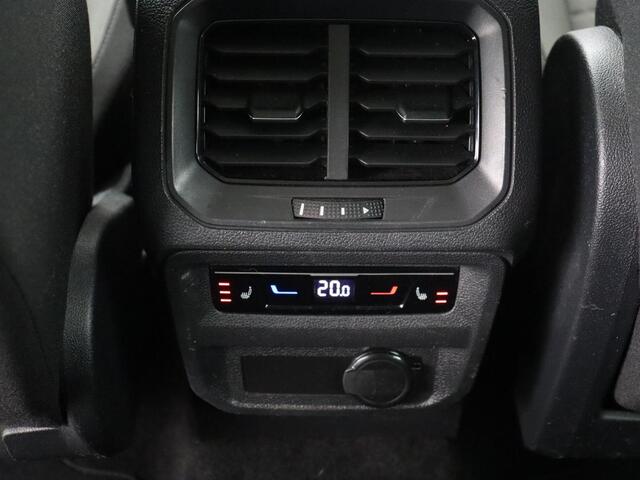 Volkswagen TIGUAN 1.4 TSI eHybrid R-Line Business | Panoramadak | Trekhaak | Stoelverwarming | head-up display | Carplay | Cruise Control Adaptief | LMV 17 |