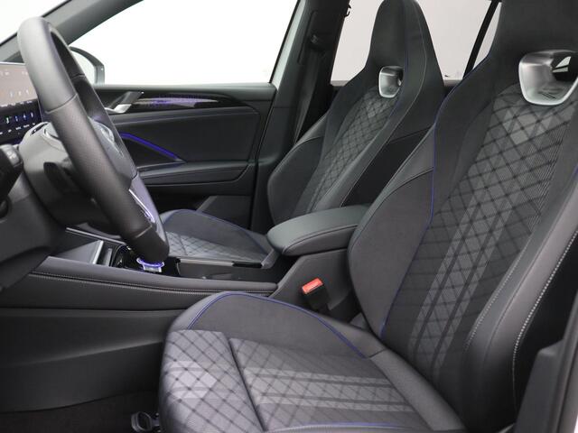 Volkswagen TIGUAN 1.5 eHybrid R-Line Edition 272PK DSG Black style, Rondomzichtcamera, Matrix LED, Panoramadak, 20" lichtmetaal, Stoel en stuurverwarming, Keyless, elektrische achterklep, Side Assist