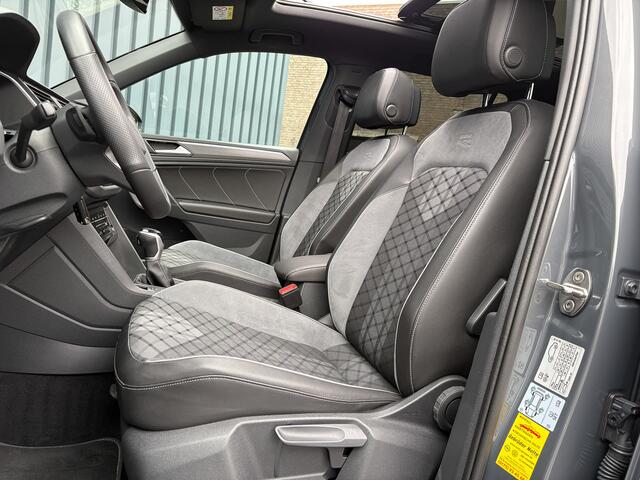 Volkswagen TIGUAN 1.5 TSI R-Line Business+ | Trekhaak wegkl. | Panodak | Head Up | Side Assist | IQ Light | Elk. A-klep | 20'' | Prijs Rijklaar!!