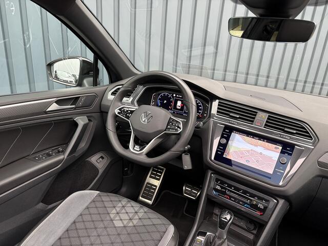 Volkswagen TIGUAN 1.5 TSI R-Line Business+ | Trekhaak wegkl. | Panodak | Head Up | Side Assist | IQ Light | Elk. A-klep | 20'' | Prijs Rijklaar!!