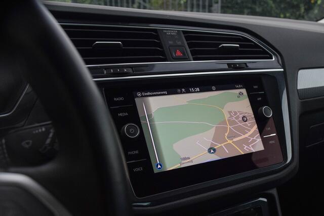 Volkswagen TIGUAN 1.5 TSI Life Business / Adaptive Cruise Control/ Virtual Cockpit/ Panoramadak/ Trekhaak/ 110kW (150PK)