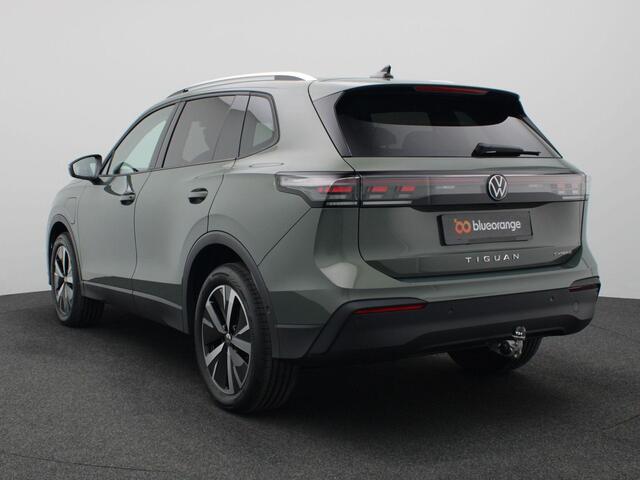 Volkswagen TIGUAN 1.5 eHybrid Life Edition 204PK DSG Trekhaak, 19" LM Velgen, Adaptieve Cruise Controle, Achteruitrijcamera, Side Assist, Navi via Apple Carplay/Android Auto, Keyless, Stoel-Stuurverwarming, Elektr. Achterklep