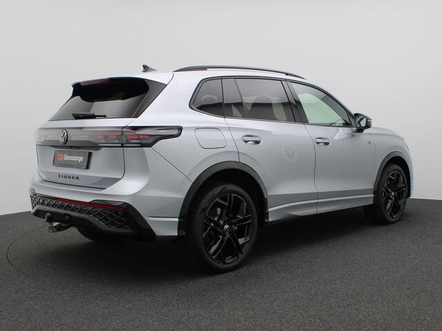 Volkswagen TIGUAN 1.5 eHybrid R-Line Edition 272PK DSG Black Style, Trekhaak, Navi via Apple Carplay/Android Auto, Keyless, Side Assist, Elektr. Achterklep, 19" LM Velgen