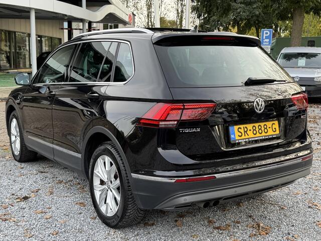 Volkswagen TIGUAN 1.4 TSI 150pk DSG 4M Highline (Pano,Trekhaak,Virtual,Led)