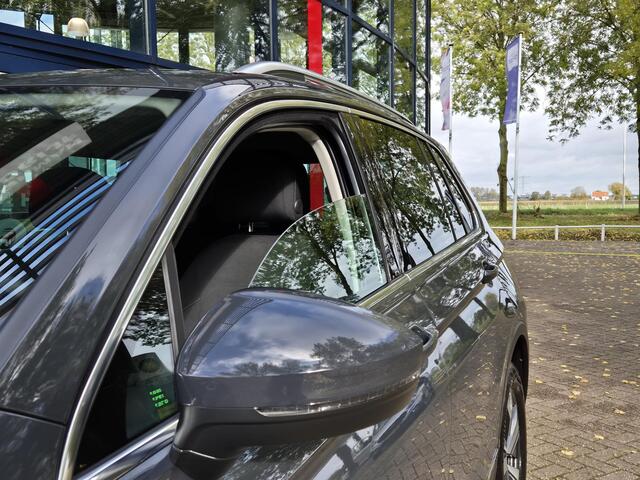 Volkswagen TIGUAN 1.4 TSI eHybrid | Digitaal dashboard | Navigatie | LM Velgen | Parkeersensoren + Camera