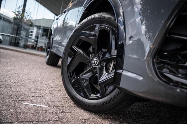 Volkswagen TIGUAN 1.5 eHybrid 272pk R-Line Edition ** HUD ** Trekhaak ** 360 camera ** Massage Blackstyle **