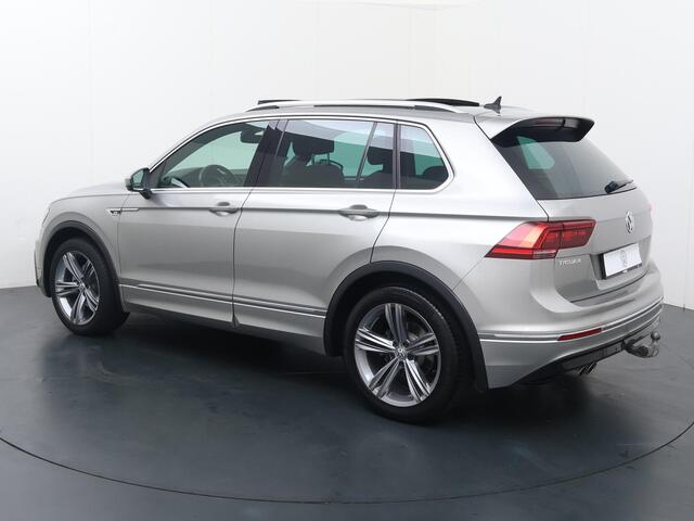 Volkswagen TIGUAN 1.5 TSI ACT Highline Business R | 150 PK | Automaat | Multifunctioneel stuurwiel | Panoramadak | Stoelverwarming | Cruisecontrol |