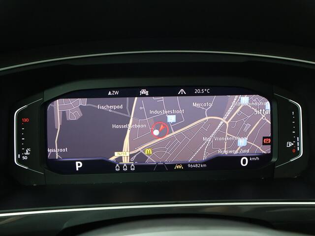 Volkswagen TIGUAN 1.5 TSI ACT Highline Business R | 150 PK | Automaat | Multifunctioneel stuurwiel | Panoramadak | Stoelverwarming | Cruisecontrol |