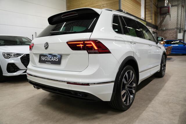 Volkswagen TIGUAN 1.5 TSI 3x R-Line * Virtual - Camera - ACC - Blind Spot - 20" - Head Up *