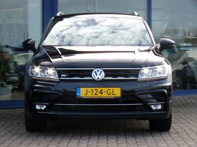 Volkswagen TIGUAN 1.5 TSI Comfortline Bus. R-Line, Full LED / Virtual Cockpit / Carplay + Android Auto / Adaptive cruise / 19' LMV