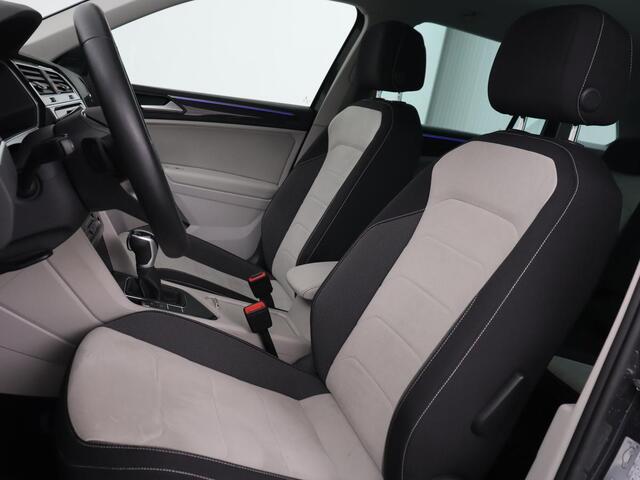 Volkswagen TIGUAN 1.4 TSI eHybrid Style | Trekhaak | Stoelverwarming | 360 Camera | Adaptive cruise | Carplay | Park Assist | Achterbankverwarming | Virtual Cockpit | PHEV | Plug In