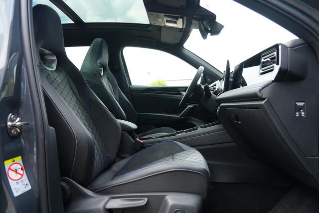 Volkswagen TIGUAN 1.5 eHybrid R-Line Edition 272 PK Panoramadak/IQ-Light/360Camera