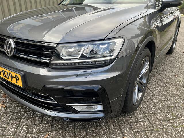 Volkswagen TIGUAN 1.4 TSI ACT 150 pk R-Line | Panoramadak | 1800 kg trekgewicht | Side Assist | Head Up | Trekhaak | Camera | ACC | Stoelverwarming | Active info Display