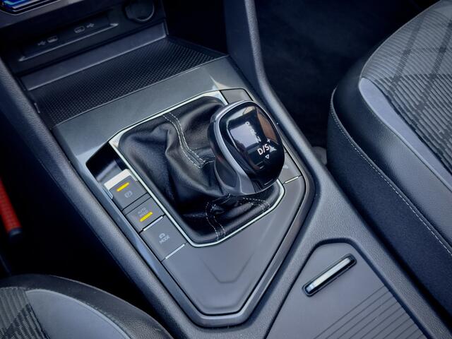 Volkswagen TIGUAN 1.5 TSI AUT7 ELEGANCE R-LINE NW-MODEL!! 56D.KM!! PANODAK NAVI CAMERA DIGI-DASH APPLE-CARPLAY 1Q-DRIVE LED LMV PDC