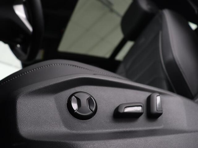 Volkswagen TIGUAN 1.4 TSI eHybrid R-Line | Panoramadak | Leder | Trekhaak | 360 Camera | Sfeerverlichting | Adaptive cruise | 20'' | Carplay | Adaptief onderstel | Matrix LED | Park Assist | PHEV | Plug In