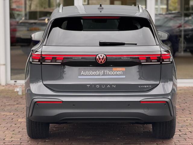 Volkswagen TIGUAN 1.5 eHybrid Life Edition | Verlicht logo | Trekhaak | keyless | 18" |