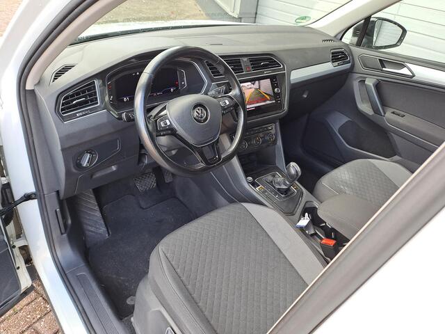 Volkswagen TIGUAN 1.5 TSI ACT R-line, Blackstyle, Panoramadak, LED, Camera, Apple Carplay/Android Auto