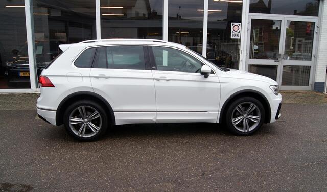 Volkswagen TIGUAN 1.4 TSI Comfortline R-Line pakket,Navi,Trekhaak,Clima,Cruise,Carplay,RIJKLAARPRIJS!!
