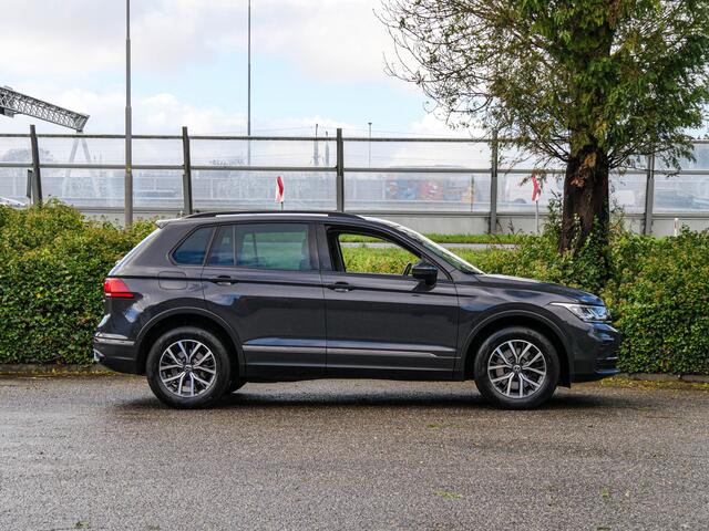 Volkswagen TIGUAN 1.4 TSI 150PK eHybrid R-Line Business+ | CAMERA | APPLE CARPLAY | NAVIGATIE |