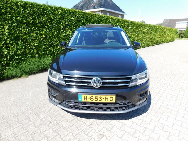 Volkswagen TIGUAN Allspace 1.4 TSI Comfortline Business 7p. Pano, Trekhaak, Acc