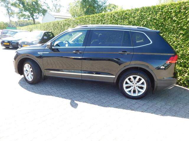 Volkswagen TIGUAN Allspace 1.4 TSI Comfortline Business 7p. Pano, Trekhaak, Acc