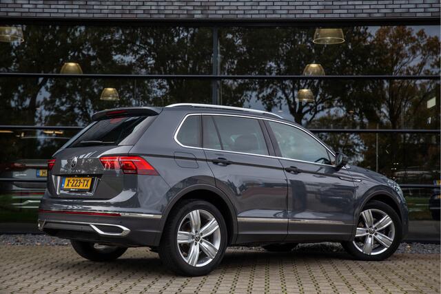 Volkswagen TIGUAN 1.5 TSI Elegance , Elektrische trekhaak, Head-up display, Apple Carplay,