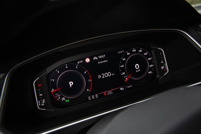 Volkswagen TIGUAN 1.5 TSI Elegance , Elektrische trekhaak, Head-up display, Apple Carplay,