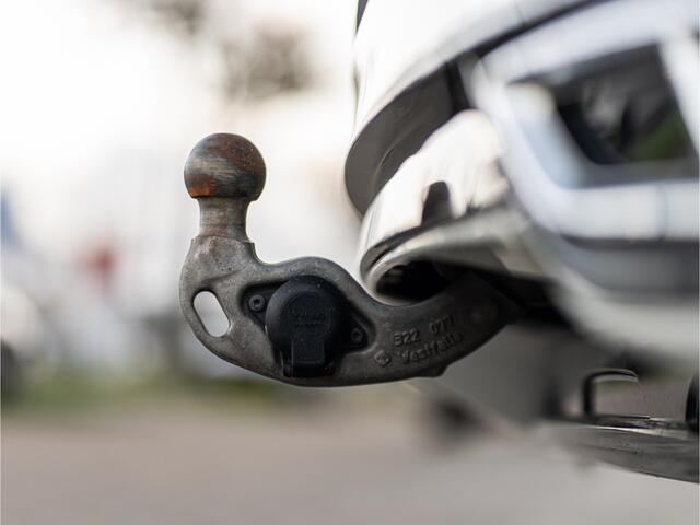 Volkswagen TIGUAN 1.4 TSI eHybrid R-Line Business+ BLACK OPTIC IQ LIGHT CAMERA TREKHAAK 19 INCH APPLE CARPLAY DODEHOEK