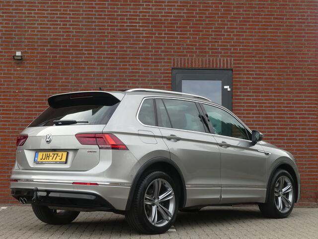 Volkswagen TIGUAN 2.0 TSI 4Motion R-Line / Panodak / Trekhaak