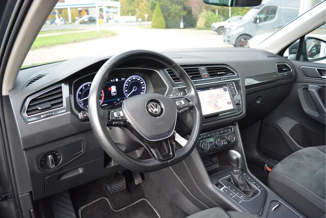 Volkswagen TIGUAN 1.4 TSI ACT Highline Executive | Pano | Adaptive | Trekhaak | Camera | Orig. NL | NAP |