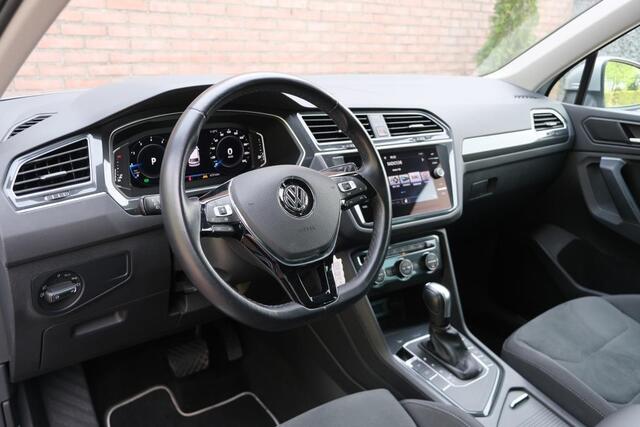 Volkswagen TIGUAN 1.5 TSi ACT 150pk DSG Highline | App Connect | Climate | Adaptive Cruise | Digital Cockpit | Winter pakket | Trekhaak