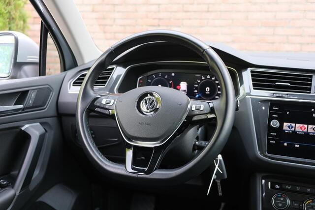 Volkswagen TIGUAN 1.5 TSi ACT 150pk DSG Highline | App Connect | Climate | Adaptive Cruise | Digital Cockpit | Winter pakket | Trekhaak