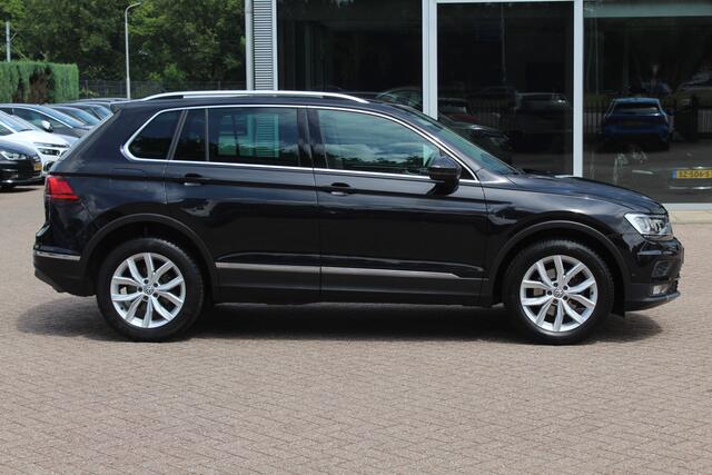 Volkswagen TIGUAN 1.4 TSI 4Motion Highline / Trekhaak / Camera / Virtual Cockpit / 17'' / Navigatie / ACC