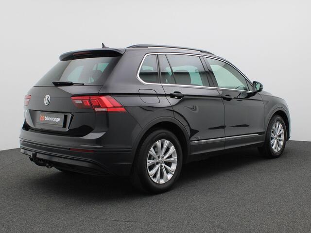 Volkswagen TIGUAN 1.5 TSI Comfortline 130PK Trekhaak, Alarm, Navi, PDC voor en achter, 17" LM Velgen