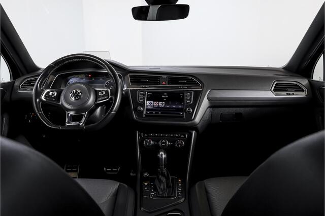 Volkswagen TIGUAN 1.4 TSI ACT 150 PK 3x R-line Business R - Automaat | S/K Panodak | Elek. Trekhaak | Dig.Cockpit | Adapt.Cruise | Stoelverwarming | 360 Camera | NAV+App.Connect | Auto.Airco | LM 19" |