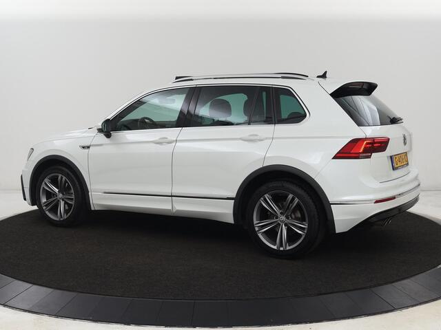 Volkswagen TIGUAN 1.5 TSI R Line | Panoramadak | Stoelverwarming | Carplay | Massage | Dynaudio | Keyless | Full LED | Active Info Display | Navigatie | Parkeerhulp