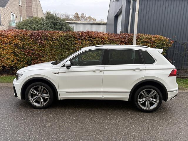 Volkswagen TIGUAN 2.0 TSI 4Motion Highline / AUTOMAAT / R-LINE / HEAD-UP / 117dkm!