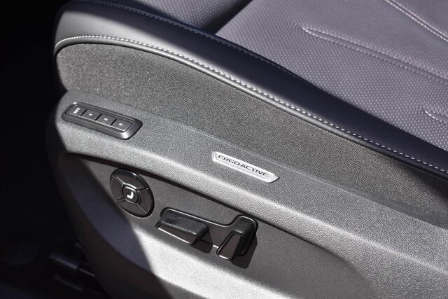 Volkswagen TIGUAN 1.5 eTSI R-Line Edition Pano Trekhaak IQ Ergostoel