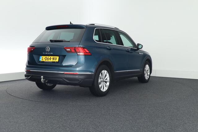 Volkswagen TIGUAN 1.5 TSI 150pk DSG Life Business Trekhaak Camera Keyless Virtual Cockpit Stoelverwarming Massage Navigatie