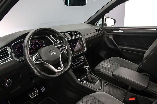 Volkswagen TIGUAN R-Line Business 1.5 TSI 150pk DSG Automaat Trekhaak, LED matrix koplampen, Panoramadak, Elektrische achterklep, Navigatie, Adaptive cruise control