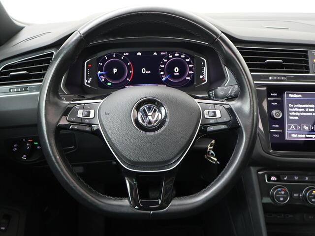 Volkswagen TIGUAN 1.5 TSI ACT Highline Business R | 150 PK | Automaat | Trekhaak wegklapbaar | Panoramadak | R-Line |