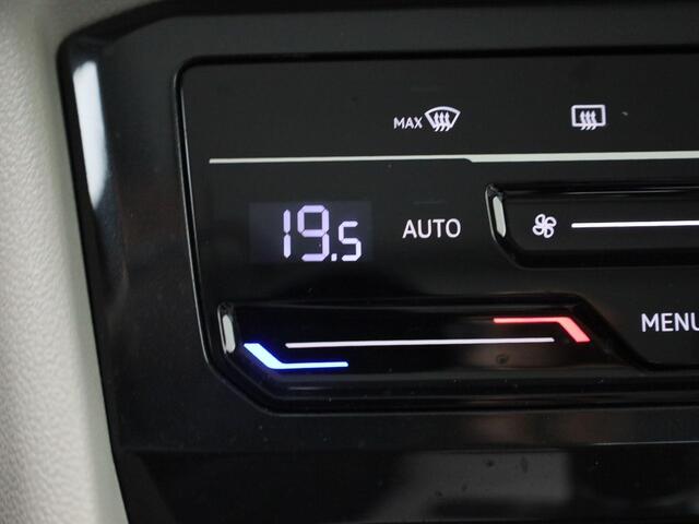 Volkswagen TIGUAN 1.4TSIeHybrid 180kW/245PK Elegance DSG · Panoramadak · Camera + Parkeersensoren · Navigatie