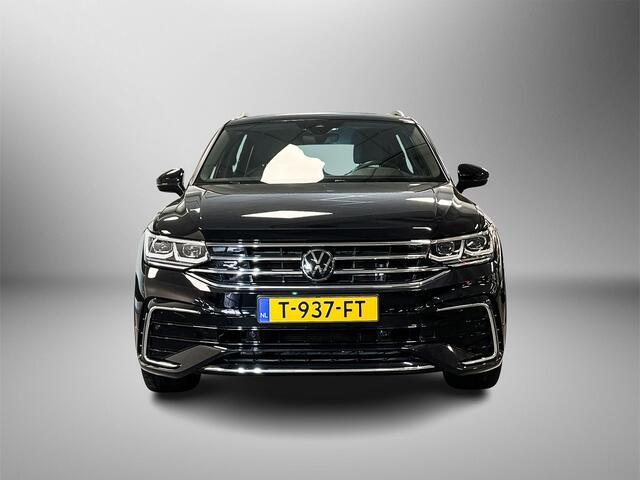 Volkswagen TIGUAN 1.5 150pk TSI R-Line Business Trekhaak inklapbaar | Adaptive cruise control | Navigatie 'Discover Media'