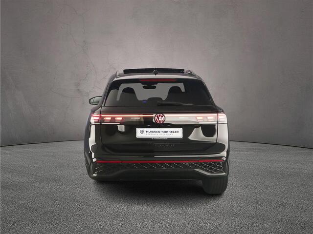 Volkswagen TIGUAN R-Line Edition 1.5 TSI eHybrid 272pk DSG Automaat Trekhaak, Panoramadak, Adaptive cruise control, 360 camera, Achteruitrijcamera