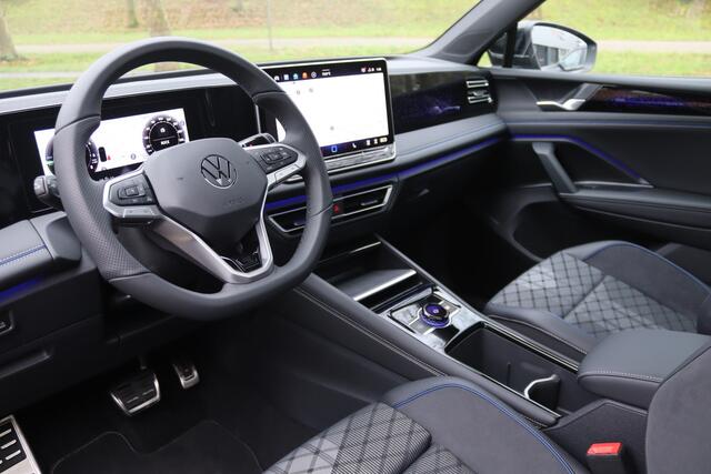 Volkswagen TIGUAN 1.5 eHybrid 272pk R-Line Edition Pano/IQ.Light/Camera/Keyless/ACC/DCC/ErgoActive/Dodehoek/20"/Trekhaak wegkl.