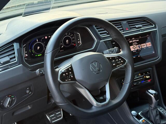 Volkswagen TIGUAN 1.4 TSI eHybrid R-Line Business+ | Trekhaak | Leer | Pano | HUD | Keyless