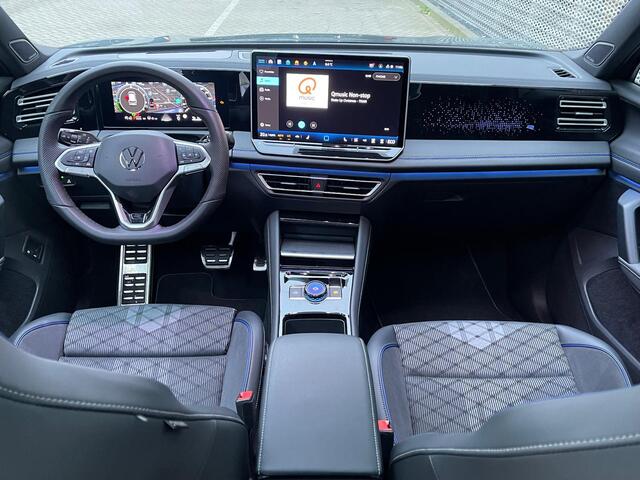 Volkswagen TIGUAN 1.5 eHybrid 204PK DSG R-Line Edition / Trekhaak / 360° Camera / Harman Kardon / Head-Up Display / 20'' LMV / VW