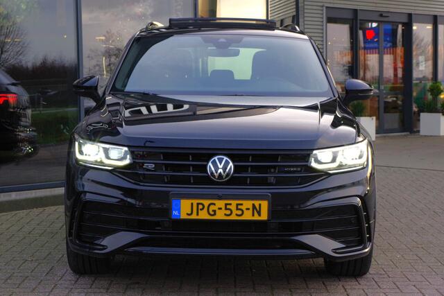 Volkswagen TIGUAN 1.4 TSI eHybrid 245 PK R-Line BNS+ PHEV, Panoramadak, 360 Camera, Leder, Winterpakket, Carplay