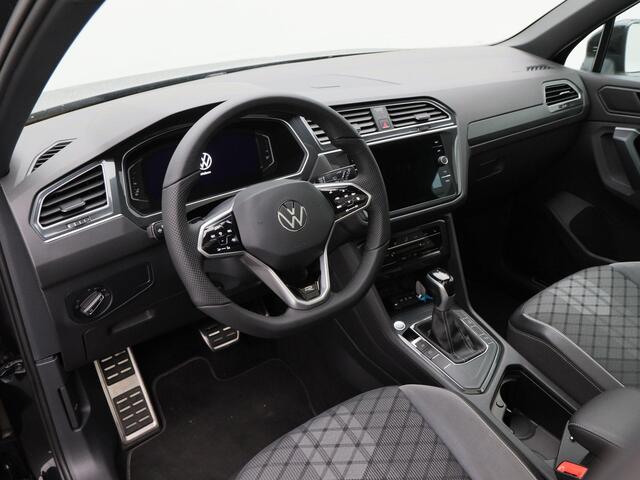 Volkswagen TIGUAN 1.5 TSi 150 Pk R-Line Business+ | Black Style | Panoramadak | Adaptive Cruise | Climate Control | Stoelverwarming | Navigatie | Camera | Carplay | 20 Inch | 49.122 Km!!