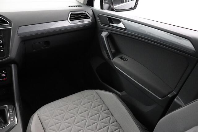 Volkswagen TIGUAN 1.5 TSI 150pk DSG Life | Trekhaak | Stoelverwarming | Carplay/Android Auto |